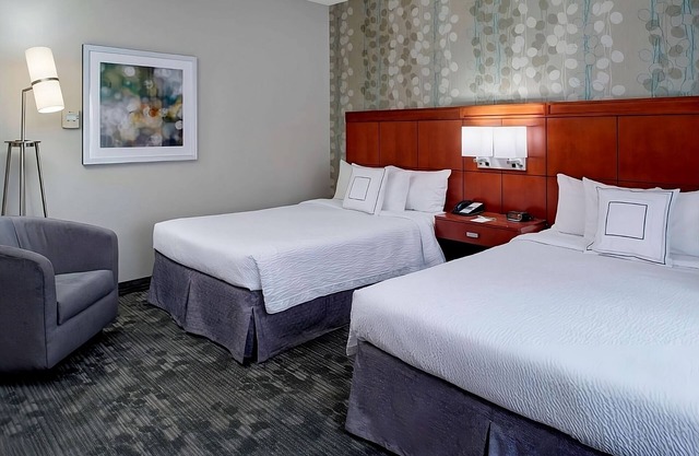 A Place You'll Surely Enjoy! Pet-friendly Property w/Pool, Airport Shuttle