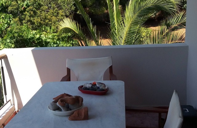 A Traditional Villa IN Saronida Near THE SEA