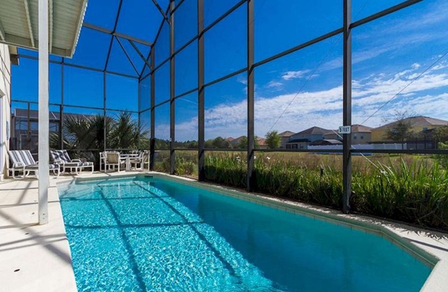 A wonderful 4 bedroom villa with it own pool in Glenbrook Resort