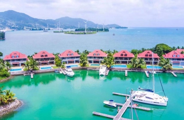 A1- Luxury Eden island apartment with private pool and ocean view