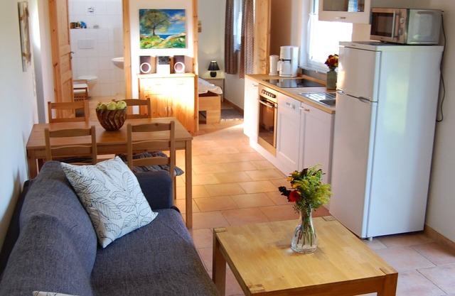 Aalhaus garden house secluded location only 900m to the beach
