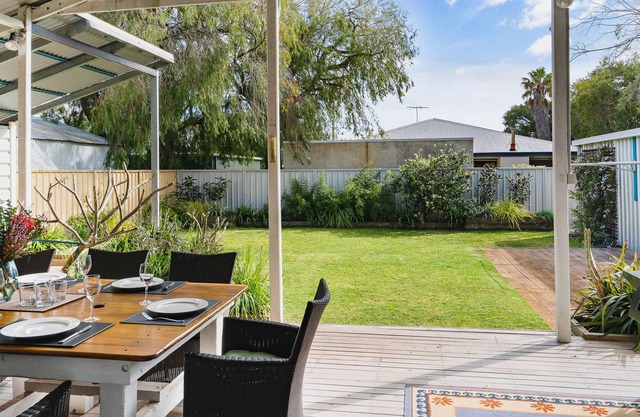 Abbey Bay Cottage - Pet Friendly - WiFi - Short walk to beach - Busselton