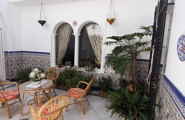 About 45 km from the Mosque of Córdoba and close to Malaga. Ideal for families