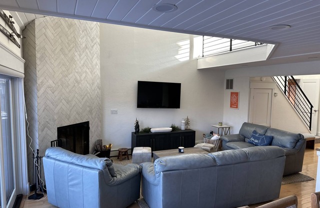 Above & beyond. Perfect house for family, friends & fresh air.