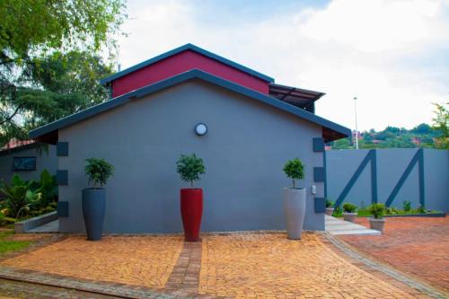Adondo-fast accommodation