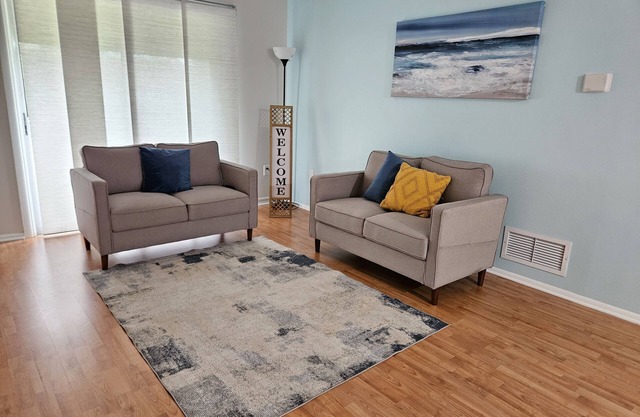 Adorable 1 Bedroom in the perfect location!
