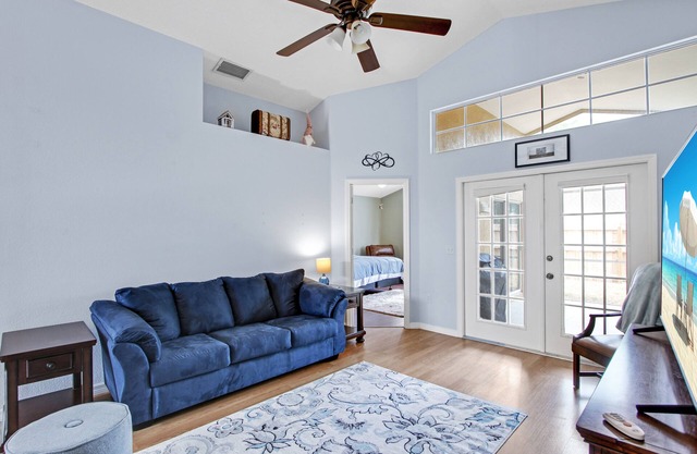 Adorable 3/2 home Deer Hollow 5 Min Benderson Park