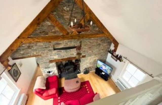 Adorable 3-bedroom cottage in Tiernaboul located 2.5 miles from Killarney Town