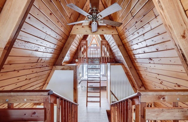 *Adorable A-Frame* Hot Tub | Pac-Man | Fire Pit