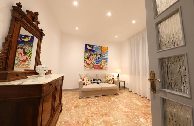 Adorable apartment in the center, a few steps from the sea | Casa Da Diego