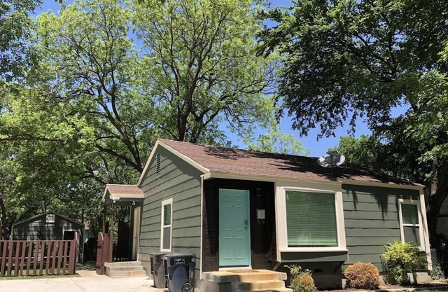 Adorable Cottage in the heart of Fort Worth attractions