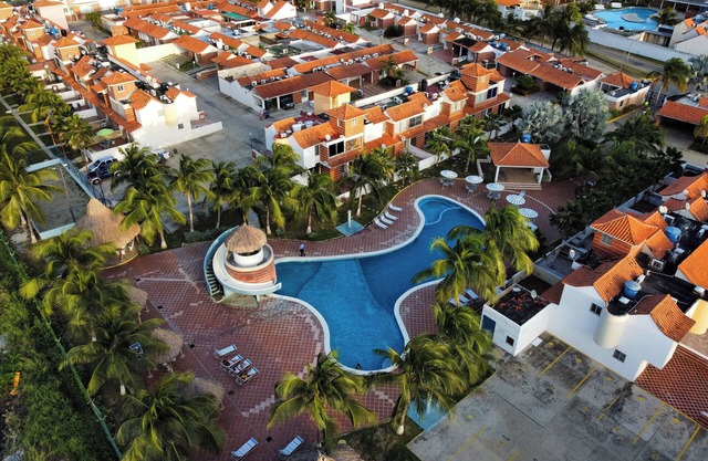 ADORABLE TOWNHOUSE VACACIONAL TC-2
