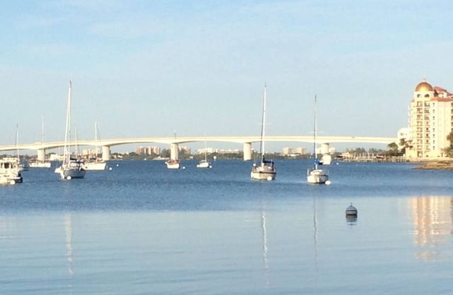 Affordable paradise - walking distance to downtown Sarasota!