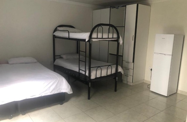 Africaren Budget Stay