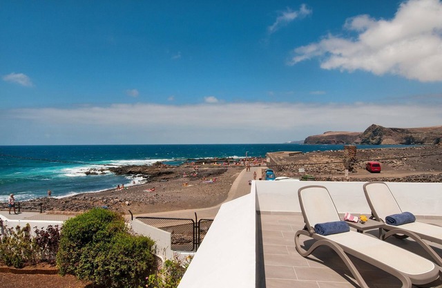 Agaete Beach House at the natural pools by VillaGranCanaria
