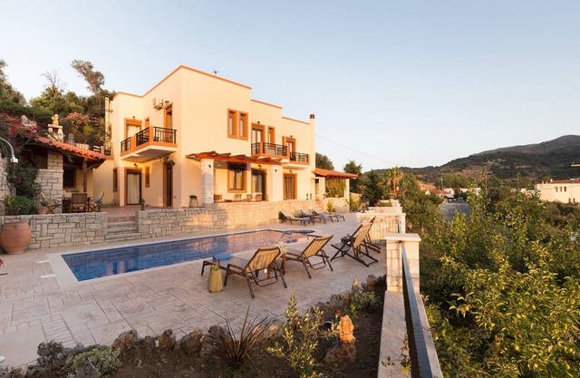 Ageri Traditional Villa. Life is better poolside!