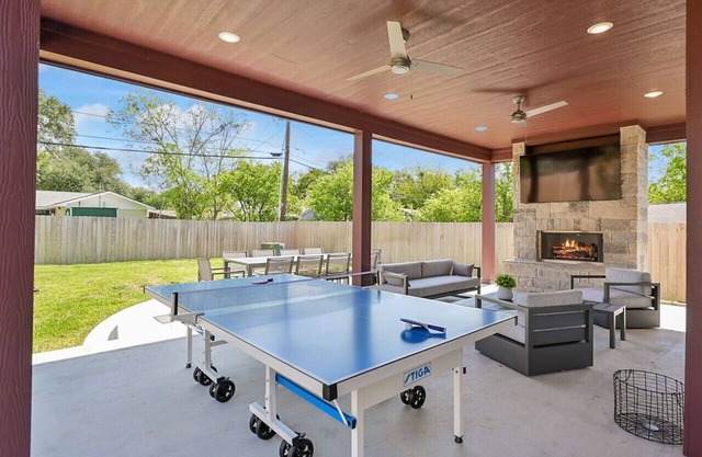 Aggieland Crossing ~ Aggieland Vacation Rentals