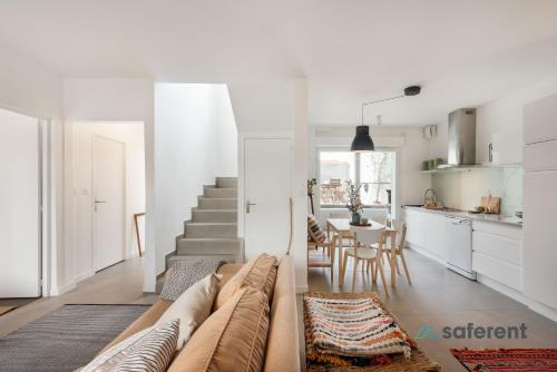 Aguda's Family House