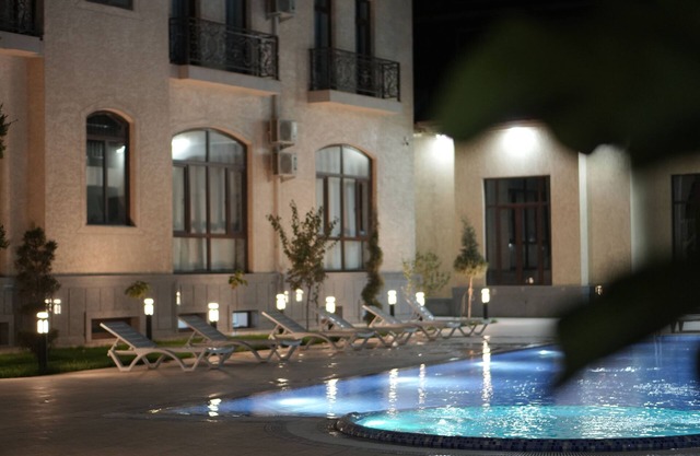 AirPlaza Hotel