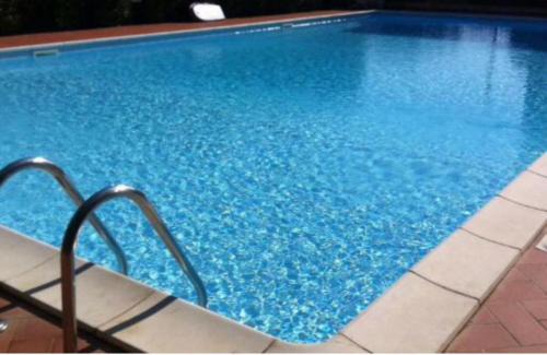 Airport-shuttle till Night-BIG POOL-air cond-wi fi- sheets&linen etc