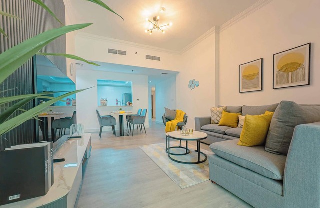Airstay | 1BR Spacious Balcony |Next to FIVE Hotel