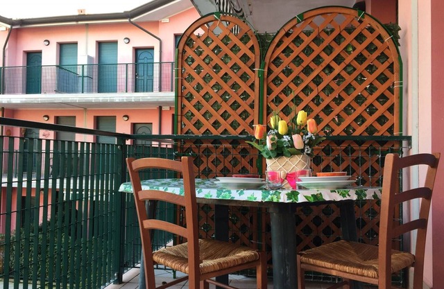 Airy apartment with balcony - Beahost