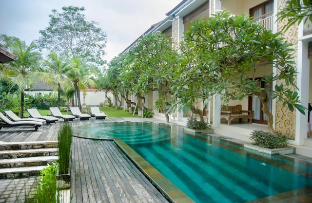 Akatara Hotel