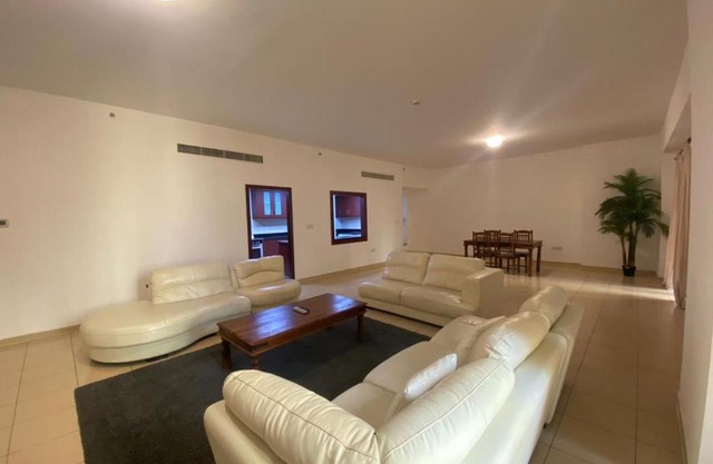 Al Mashreq Luxury 3 BR Rimal 4, 5 min walk to beach
