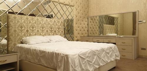 Al Wahda Private Couples Room