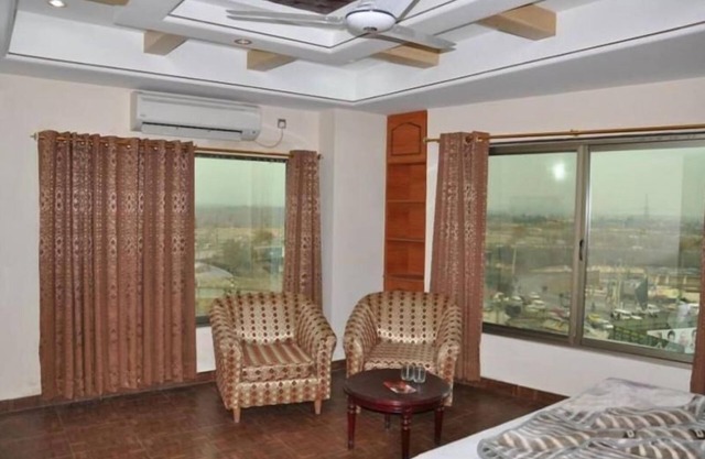 Al Waqqas Hotel