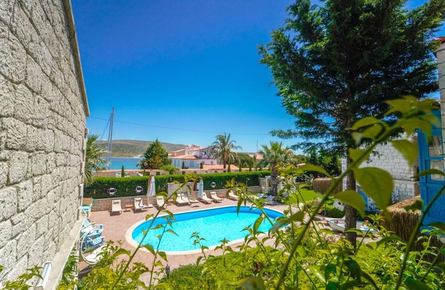 Alacati Marina Palace Otel