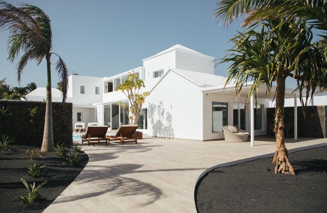 Alava Suites