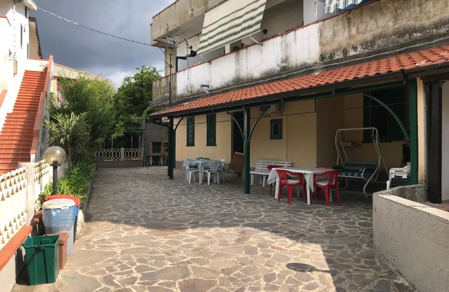 Alba Holiday House