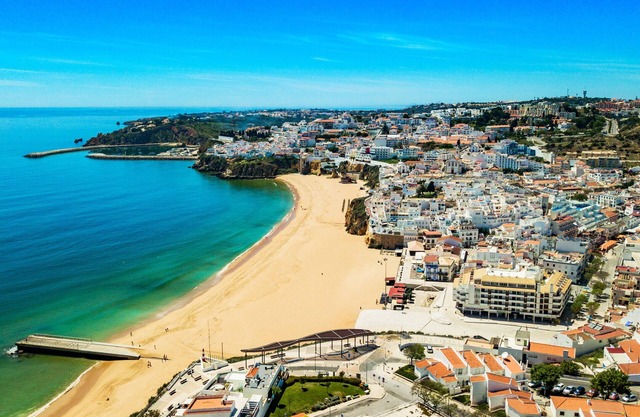 Albufeira Beach 1 by Homing