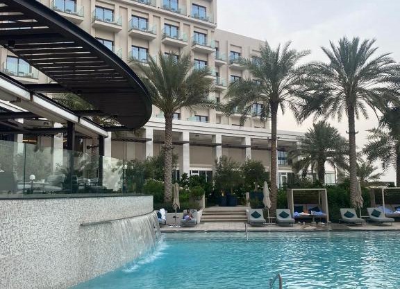 Alfujairah beautiful beach view apartment