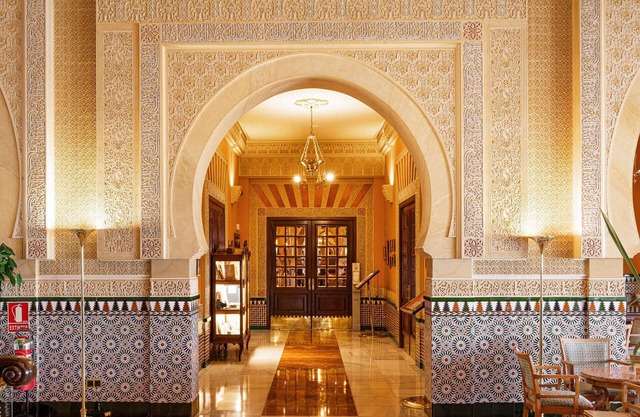 Alhambra Palace Hotel
