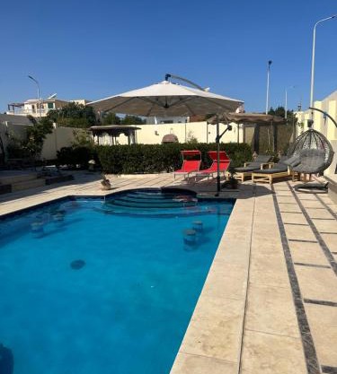 Alis Villa