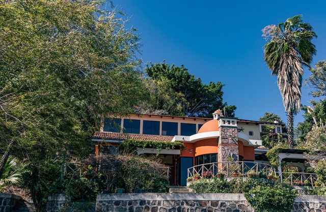 All Inclusive Lake Atitlán Villa - Private Tours, Chef & Concierge
