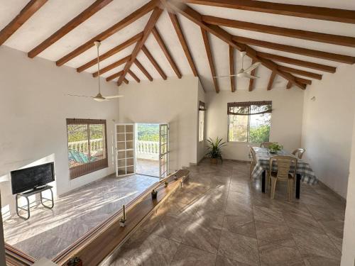 Almare Guest House