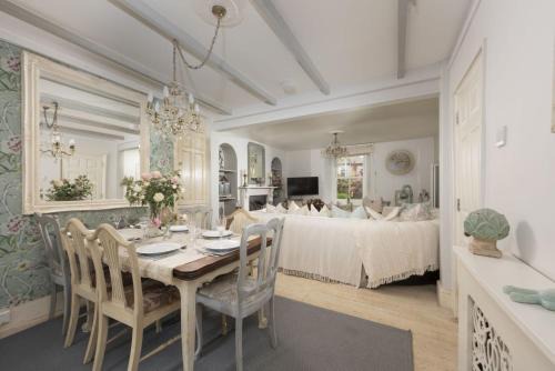 Almond Cottage