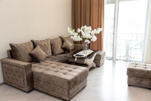 Alvina House
