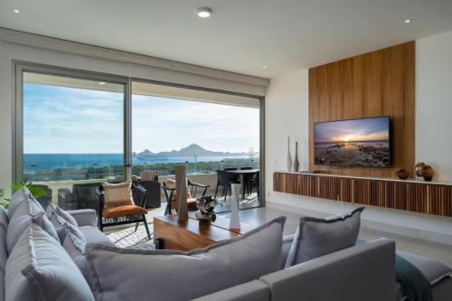 Amazing 3BR Condo with Views of Sea of Cortez