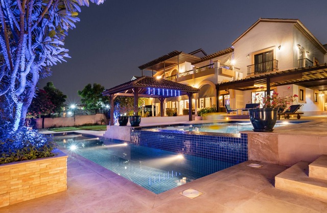Amazing - 4BR + Maid's Room Villa w/ Private Pool