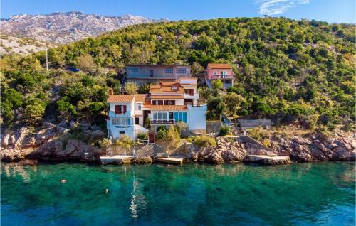 Amazing Apartment In Jablanac With Wifi
