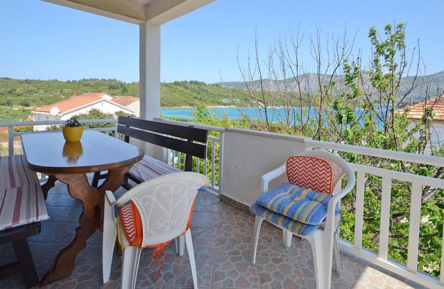 Amazing Apartment in Racisce With Wifi and 3 Bedrooms