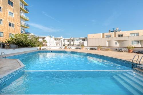 Amazing apartment with pool in Malta
