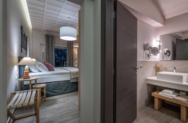 Amazing Beachfront Zakynthos Villa | 4 Bedrooms | Villa Rivazzurra