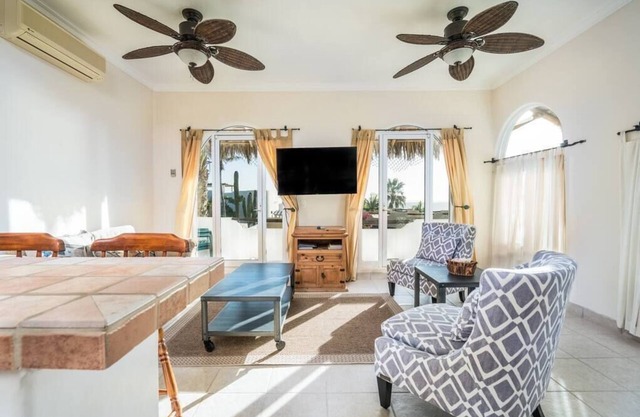 Amazing Casita with 1BR/1BA W/Beach & Pool