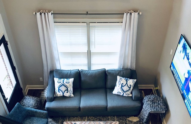 Amazing condo located one block from the square & walking distance to The Grove