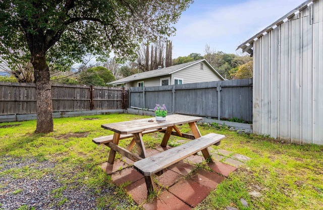 *Amazing Cozy 3 Bedrooms 2 Bathrooms House